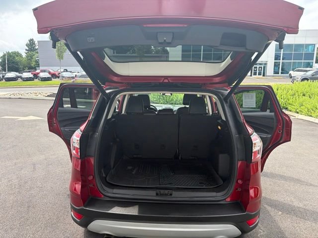 Certified 2017 Ford Escape SE w/ SE Leather Comfort Package AWD/4WD image 18