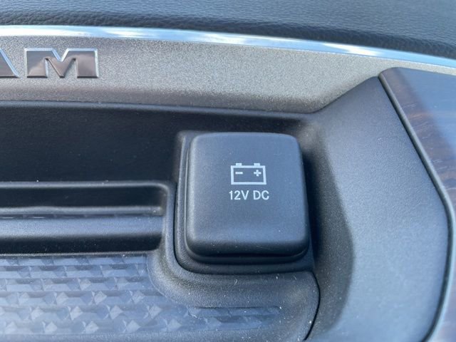 Used 2024 RAM 3500 Laramie image 33
