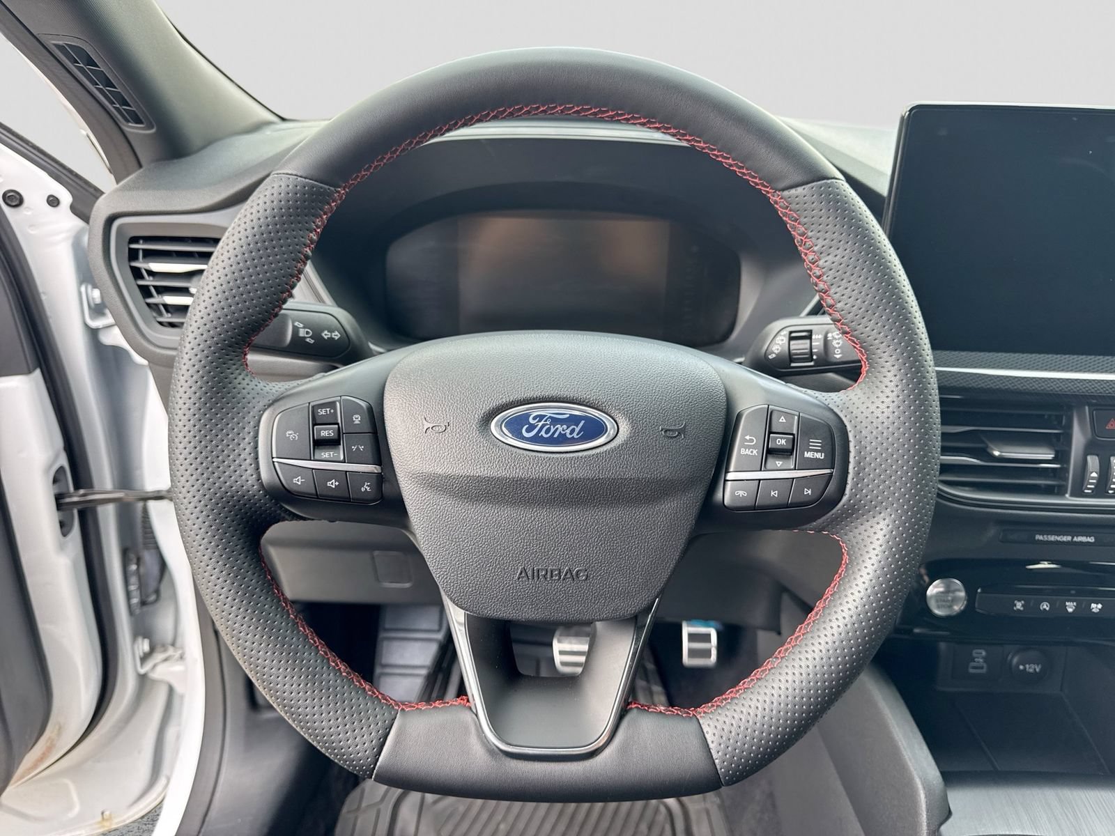 Certified 2023 Ford Escape ST-Line w/ Tech Pack #1 AWD/4WD image 27