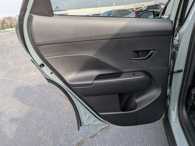 Used 2025 Hyundai Kona SEL image 25