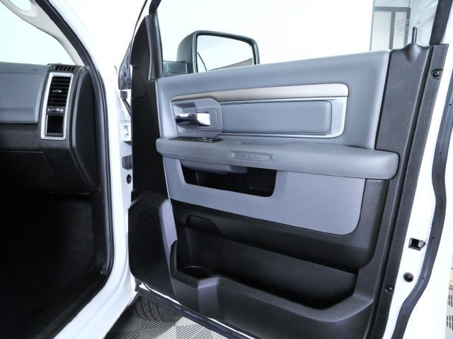 Used 2019 RAM 1500 Warlock AWD/4WD image 8