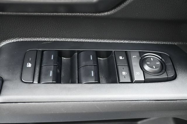Used 2024 Toyota Tacoma SR w/ SR Upgrade Package AWD/4WD image 14