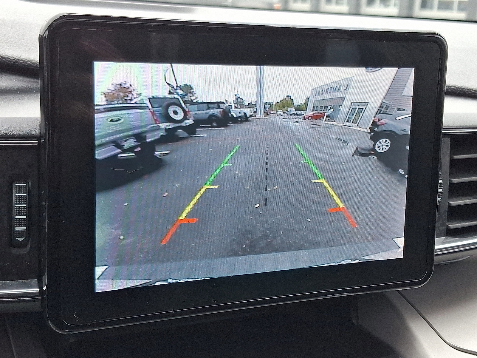 Certified 2022 Ford Explorer XLT w/ Equipment Group 202A image 24