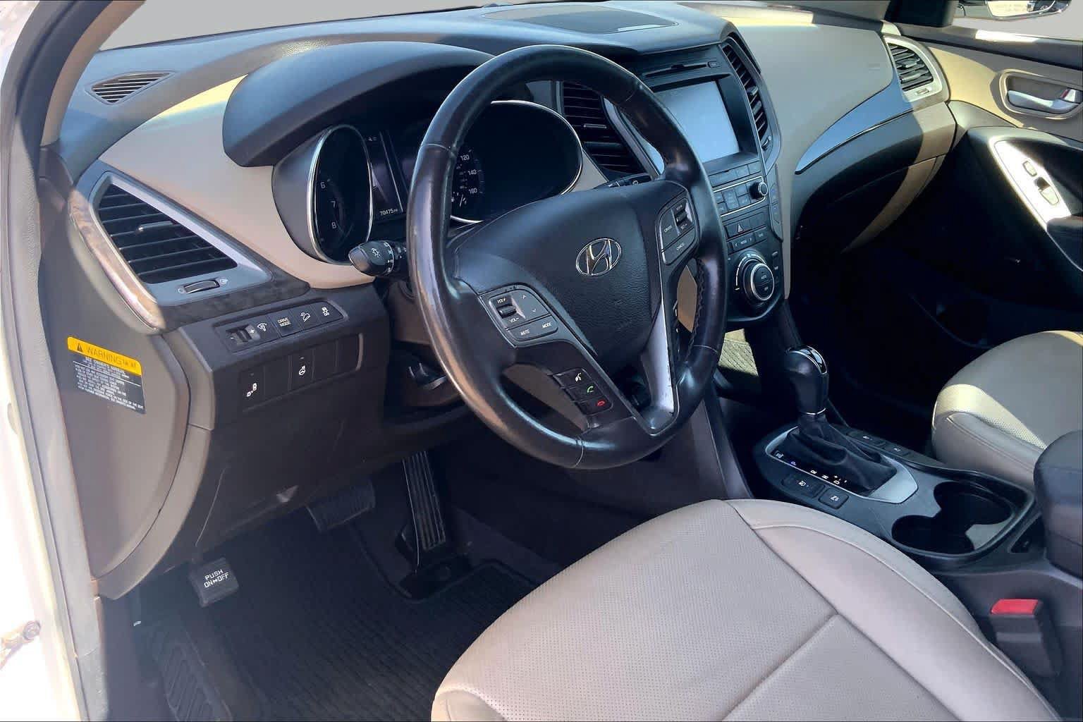 Used 2017 Hyundai Santa Fe Sport FWD image 18