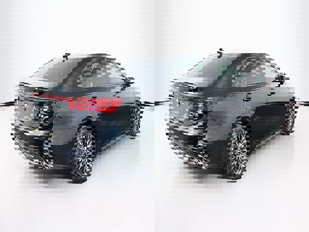 Used 2024 Kia Forte GT-Line image 5