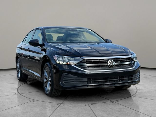Used 2024 Volkswagen Jetta SE w/ Panoramic Sunroof Package FWD image 13