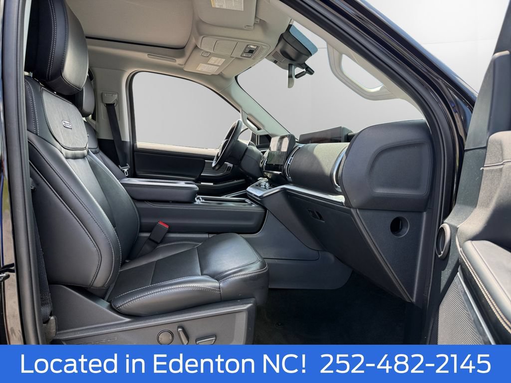 Certified 2026 Ford Expedition Max Platinum w/ Driver's Package AWD/4WD image 16