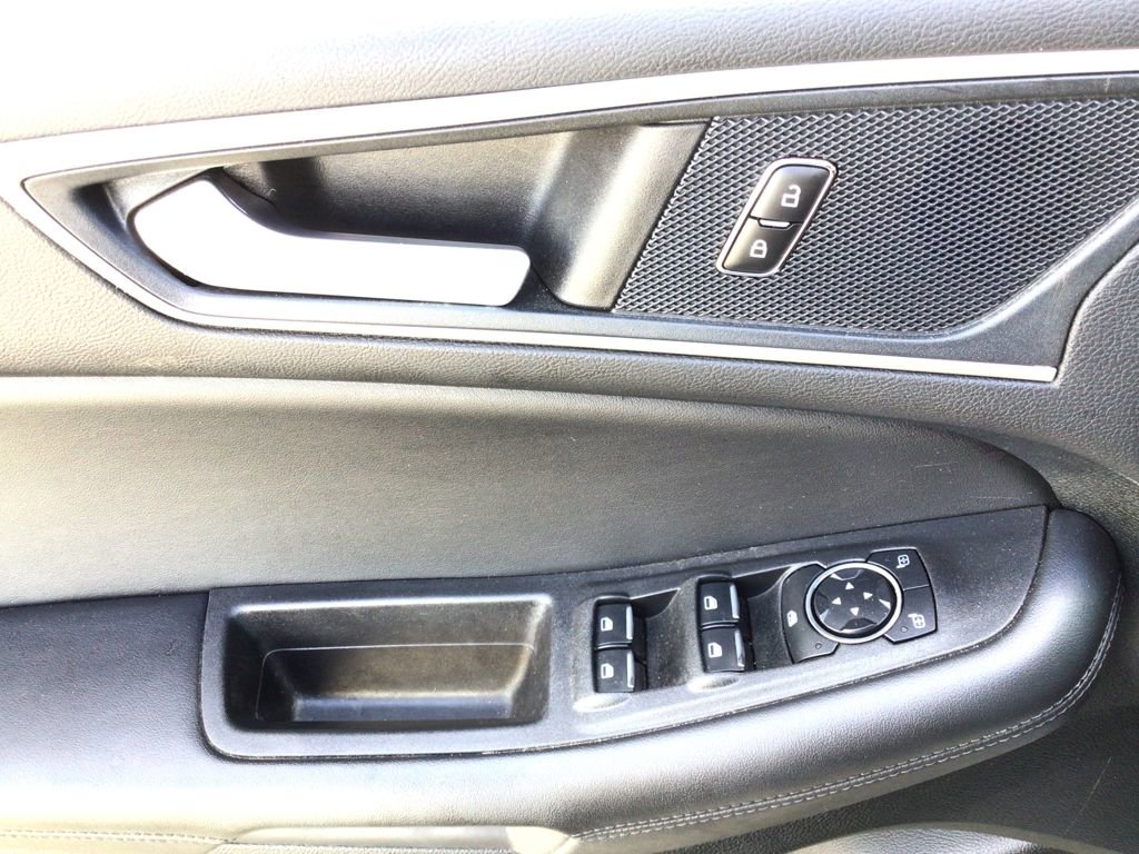 Certified 2024 Ford Edge SEL w/ Convenience Package AWD/4WD image 15