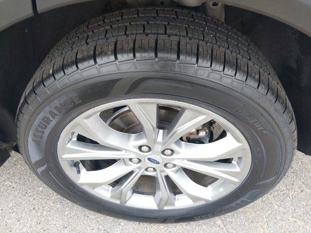 Certified 2023 Ford Explorer Limited image 13