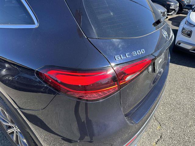 Used 2023 Mercedes-Benz GLC 300 4MATIC image 32
