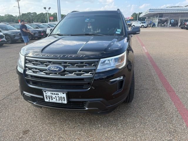 Certified 2019 Ford Explorer XLT w/ Equipment Group 202A FWD image 3