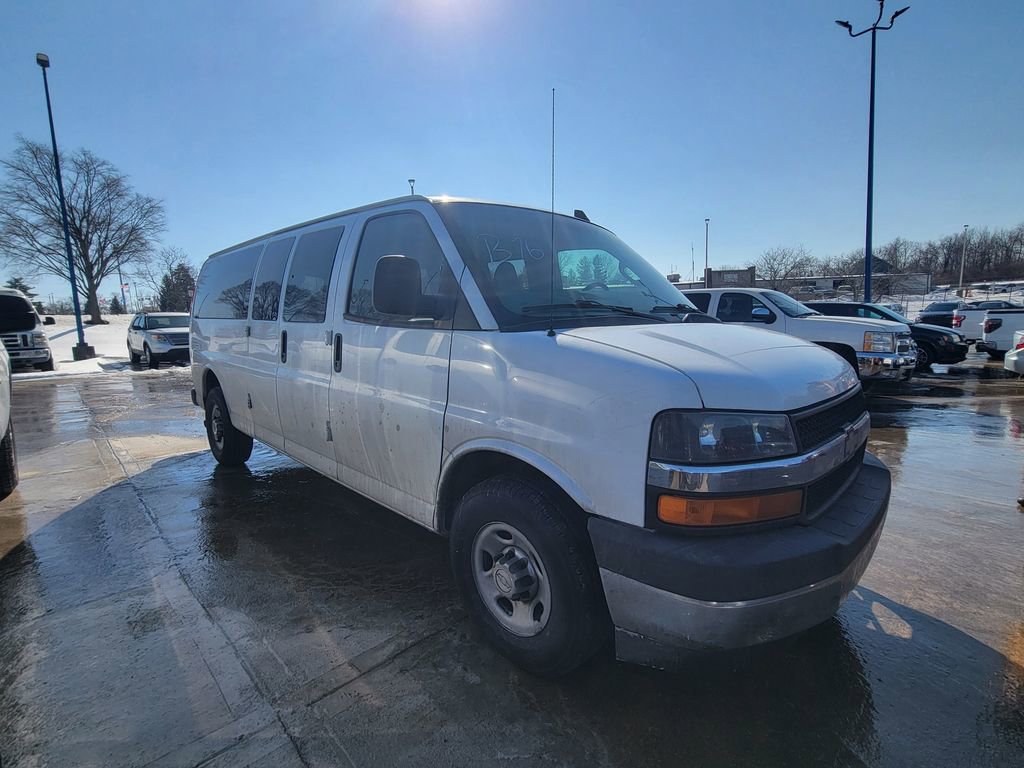 Used 2017 Chevrolet Express 3500 LT w/ LT Preferred Equipment Group image 13