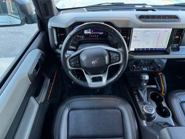 Certified 2022 Ford Bronco Badlands w/ Sasquatch Package AWD/4WD image 5
