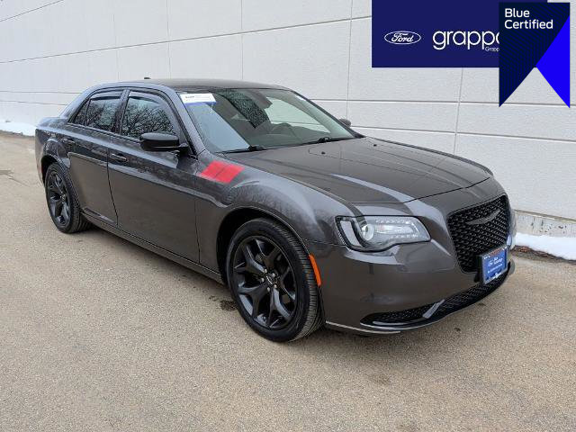 Used 2022 Chrysler 300 Touring w/ Sport Appearance Package image 1