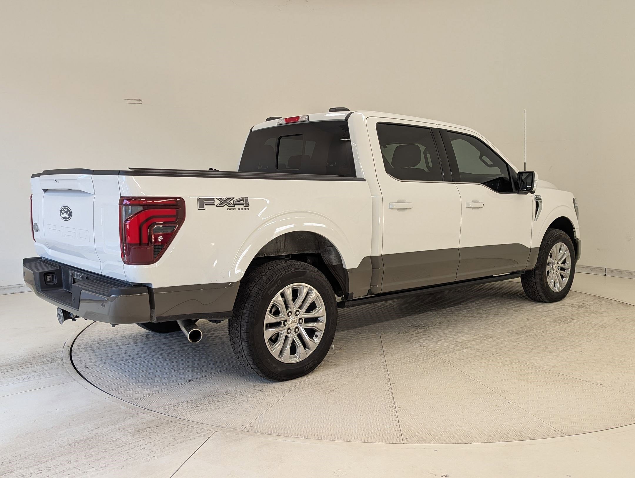 Certified 2025 Ford F150 King Ranch w/ FX4 Off-Road Package image 7