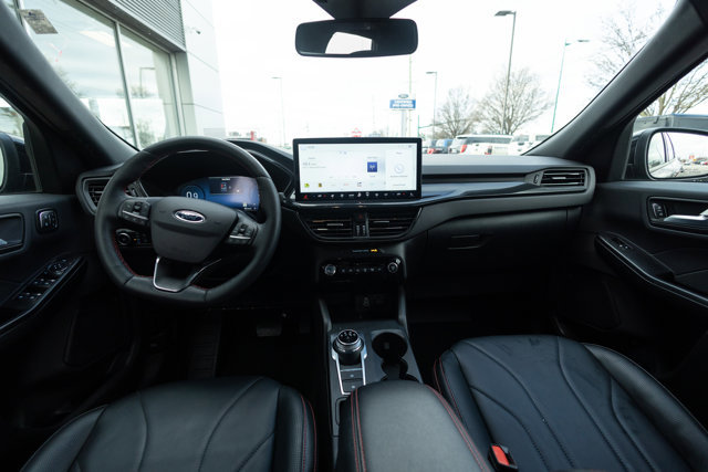 Certified 2025 Ford Escape ST-Line Elite w/ Premium Technology Package image 11