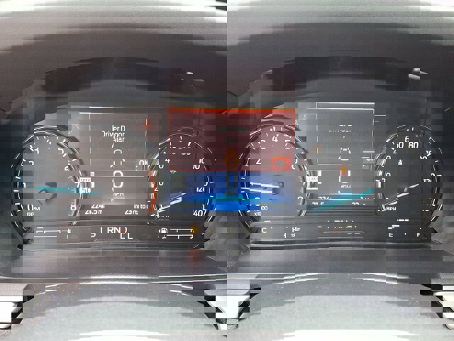 Certified 2022 Ford Explorer XLT w/ Equipment Group 202A image 15