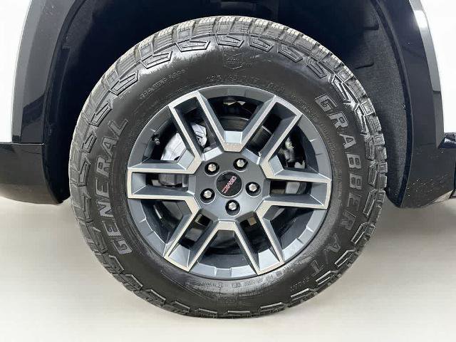 Used 2026 GMC Terrain AT4 AWD/4WD image 8