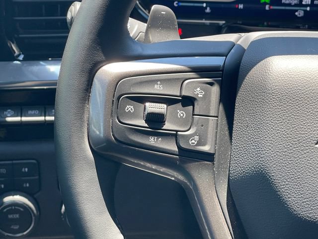 Used 2024 Chevrolet Silverado 1500 High Country w/ Technology Package AWD/4WD image 17