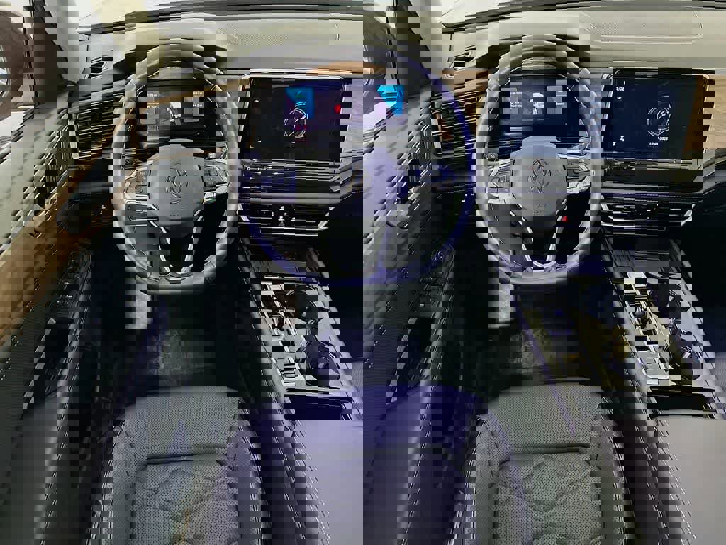 Used 2025 Volkswagen Atlas SE image 10