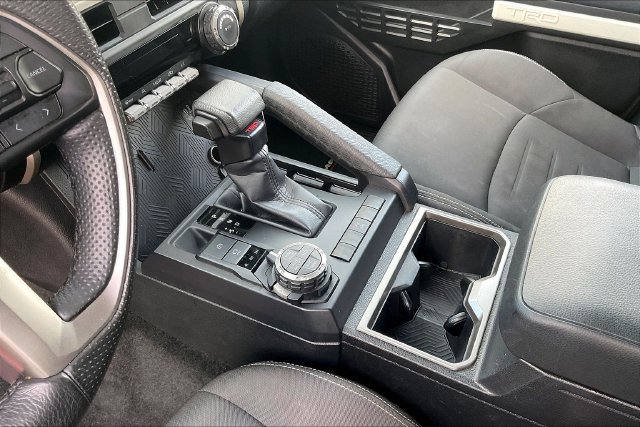 Used 2024 Toyota Tacoma TRD Off-Road AWD/4WD image 17