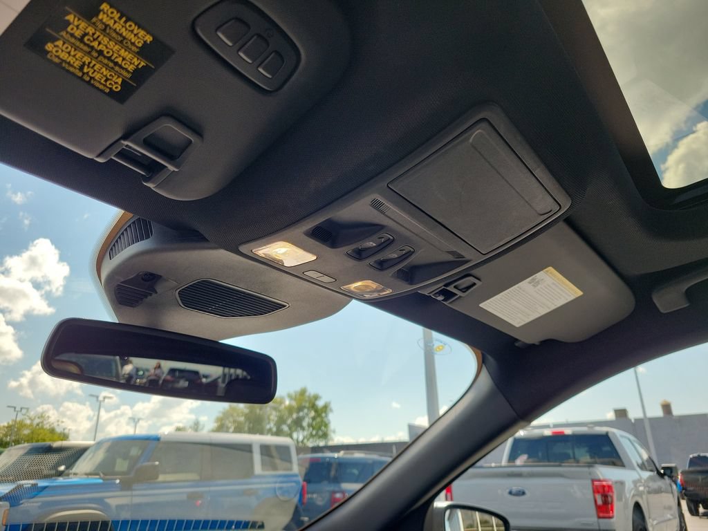 Certified 2023 Ford Escape ST-Line Elite w/ Premium Technology Package AWD/4WD image 30