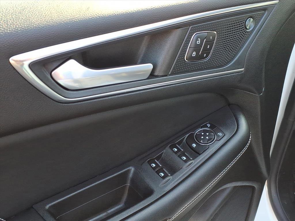Certified 2023 Ford Edge ST image 9