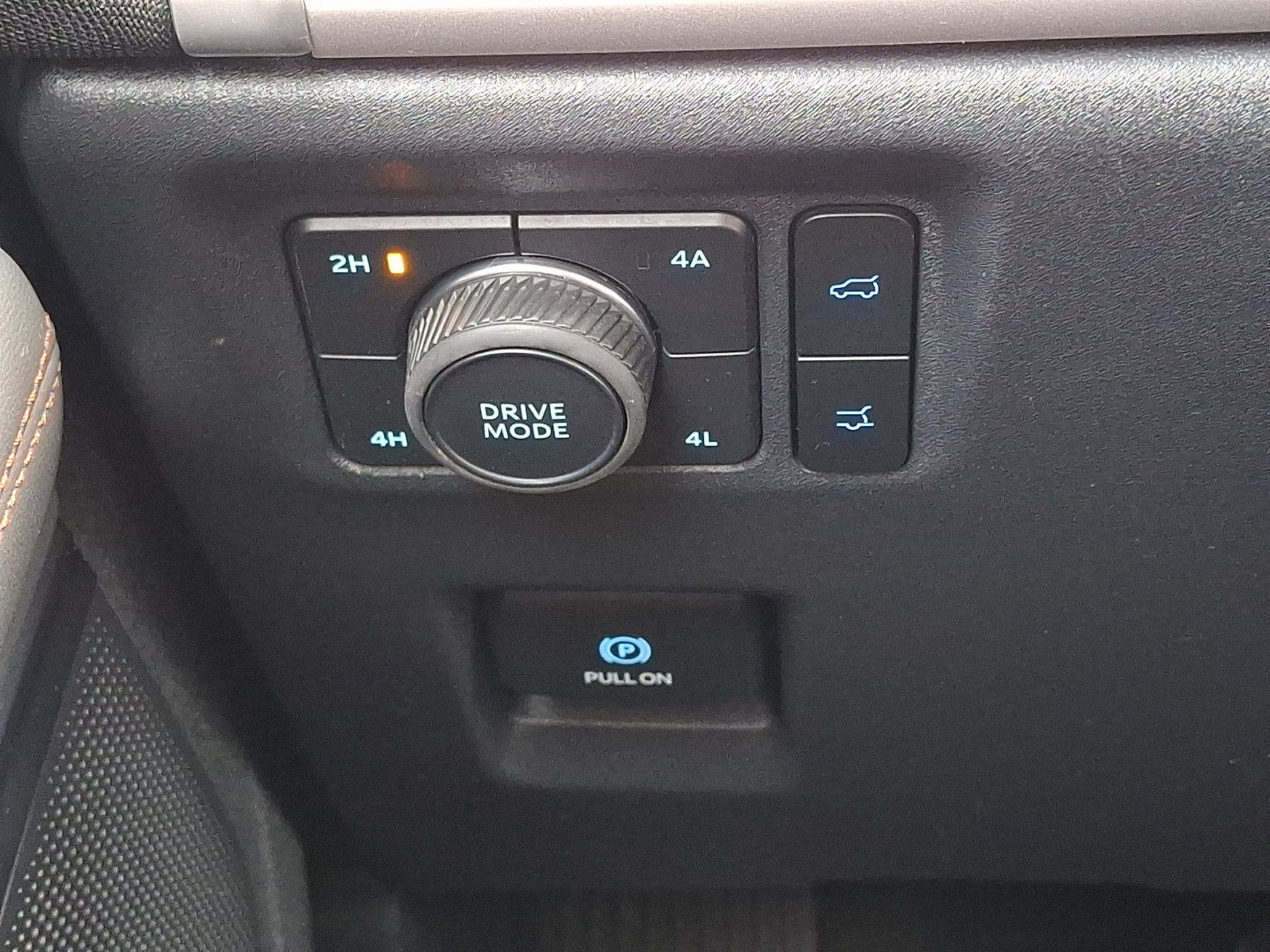 Certified 2025 Ford Expedition Active AWD/4WD image 29