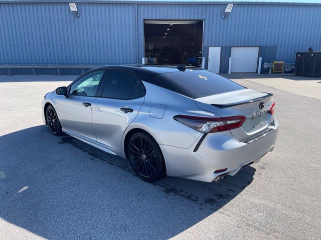 Used 2022 Toyota Camry XSE AWD/4WD image 2