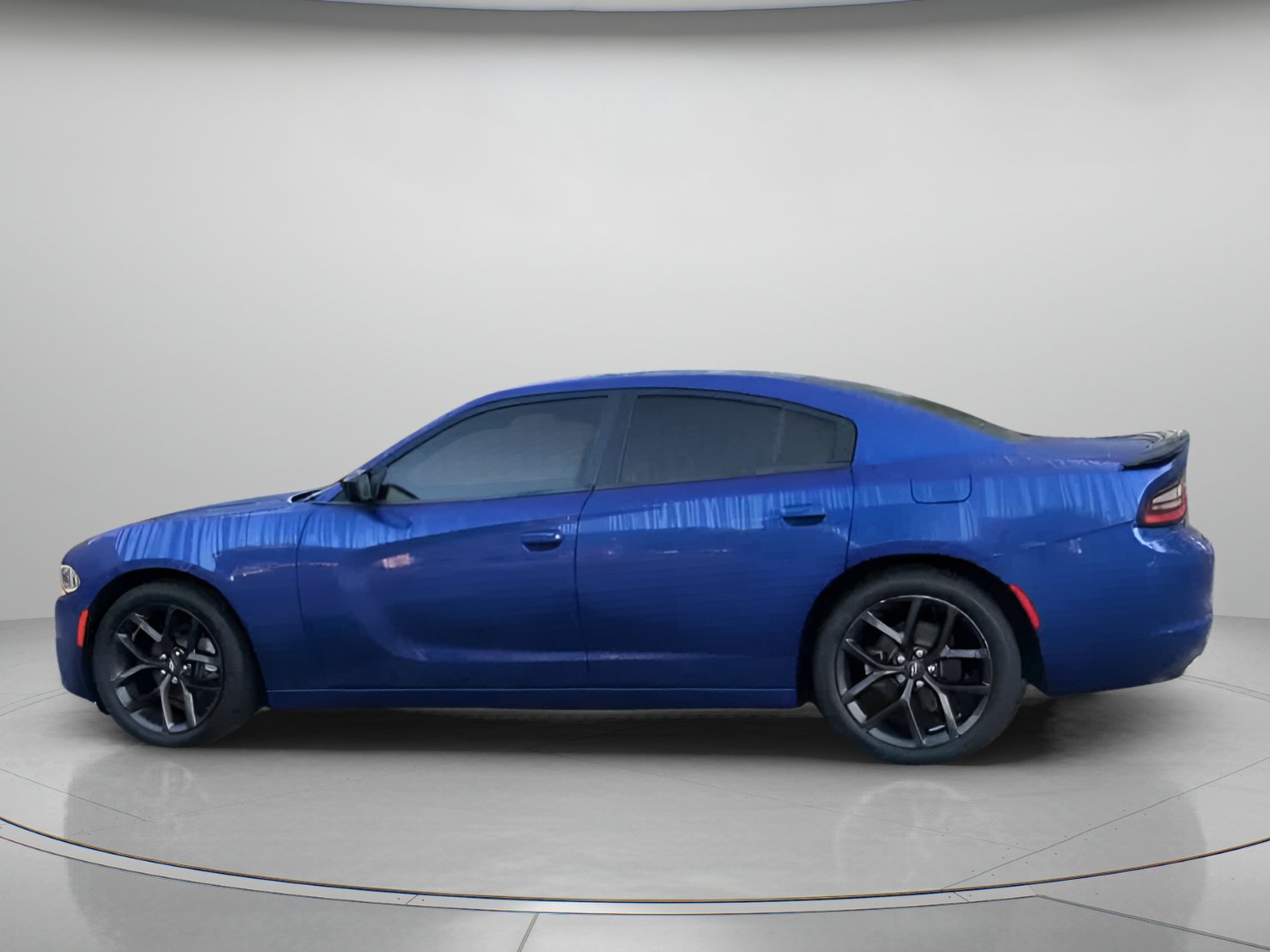 Used 2021 Dodge Charger SXT w/ Blacktop Package RWD image 17