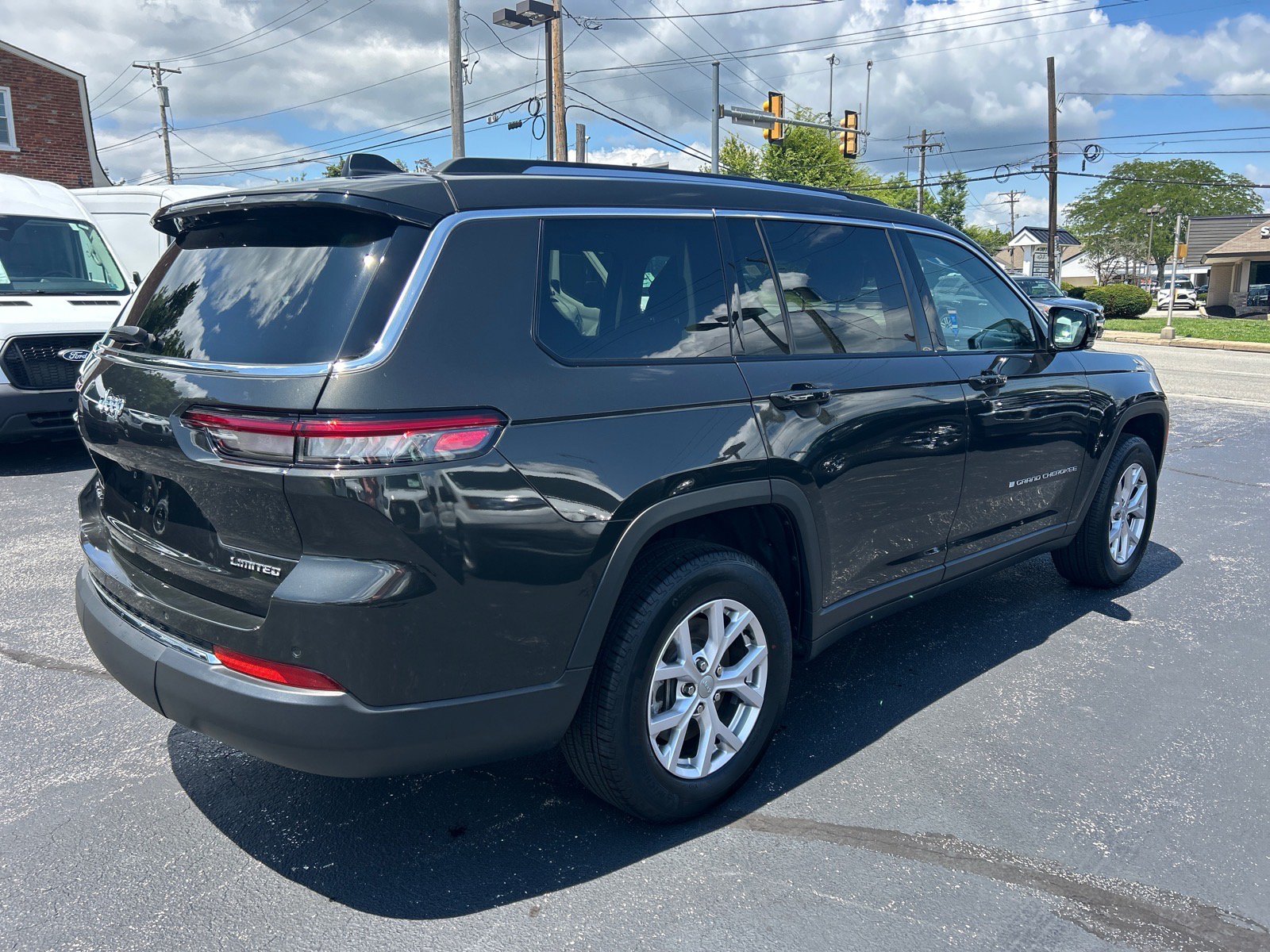 Used 2021 Jeep Grand Cherokee L Limited AWD/4WD image 17
