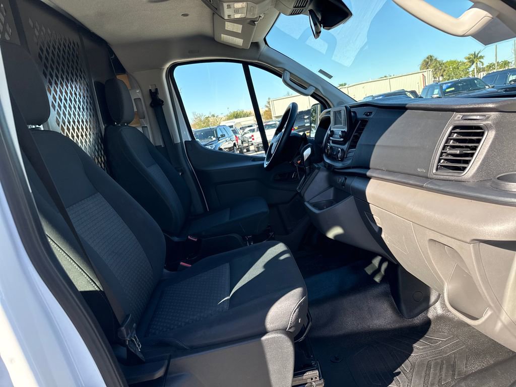 Certified 2024 Ford Transit 250 Low Roof w/ Exterior Upgrade Package image 22