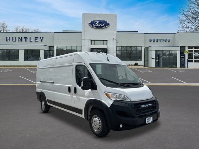 Used 2025 RAM ProMaster 2500 w/ Convenience Group FWD image 3