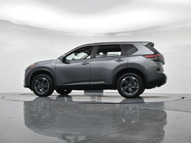 Used 2025 Nissan Rogue SV FWD image 38