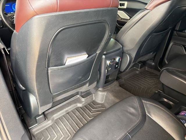 Certified 2020 Ford Explorer Platinum w/ Premium Technology Package AWD/4WD image 8