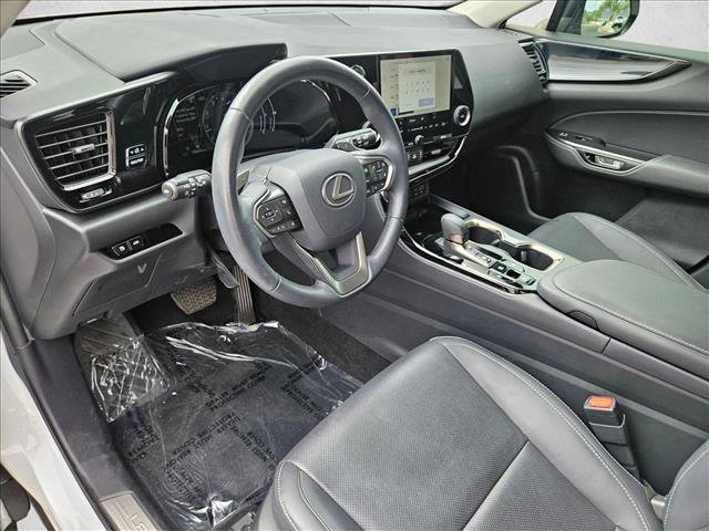 Used 2024 Lexus NX 250 FWD image 11