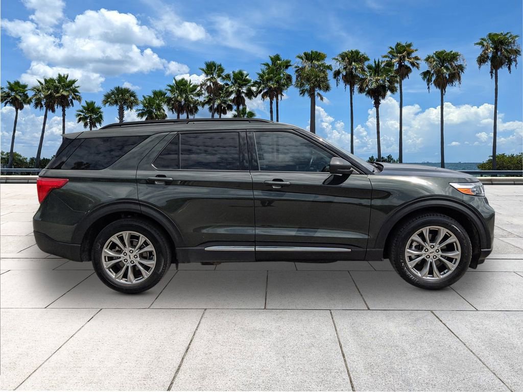 Certified 2023 Ford Explorer XLT w/ Equipment Group 202A image 9