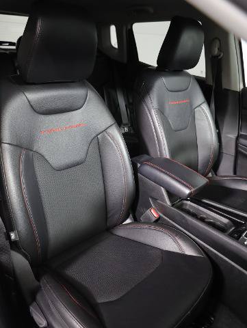 Used 2022 Jeep Compass Trailhawk AWD/4WD image 10