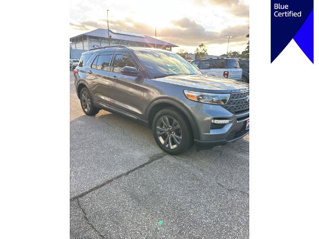 Certified 2023 Ford Explorer XLT w/ Equipment Group 202A AWD/4WD image 4