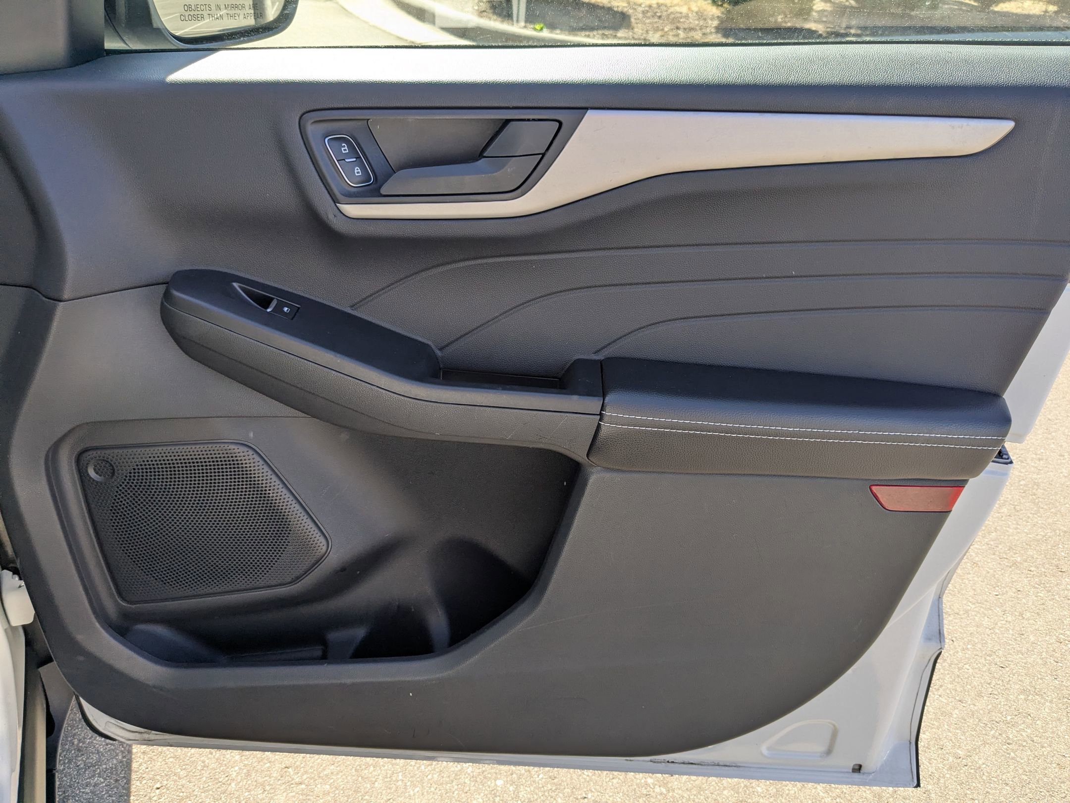 Certified 2022 Ford Escape SE w/ SE Sport Appearance Package image 36