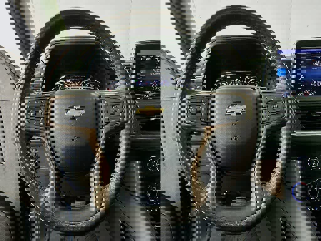 Used 2021 Chevrolet Suburban High Country image 19