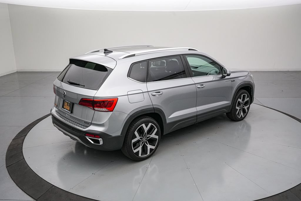 Used 2023 Volkswagen Taos SEL AWD/4WD image 4