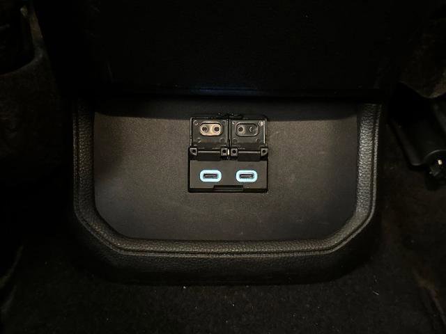 Used 2023 Toyota Highlander L image 30