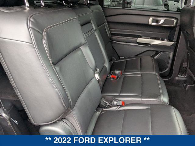 Certified 2022 Ford Explorer XLT w/ Equipment Group 202A image 22