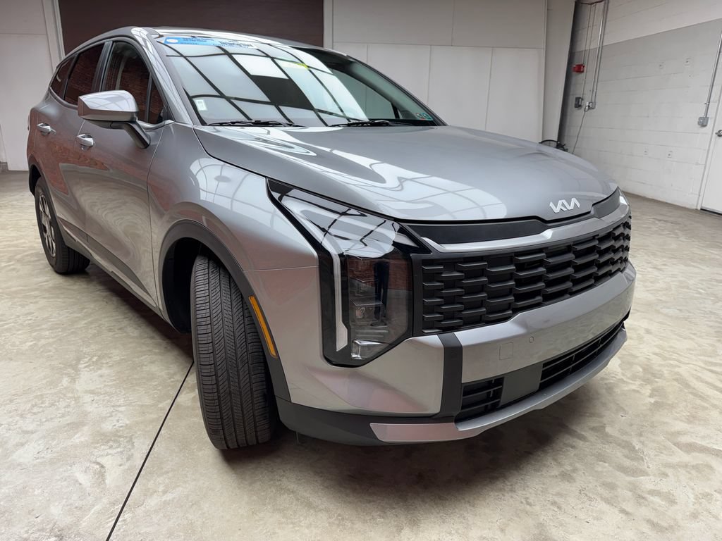 Used 2026 Kia Sportage LX FWD image 6