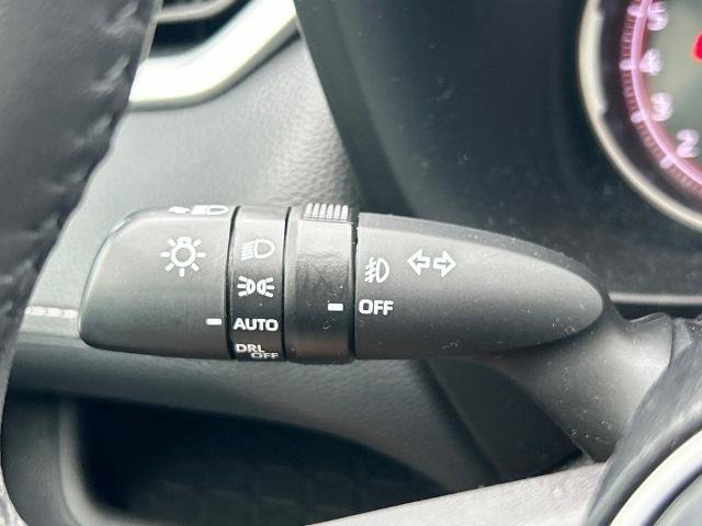 Used 2023 Toyota RAV4 XLE Premium AWD/4WD image 27
