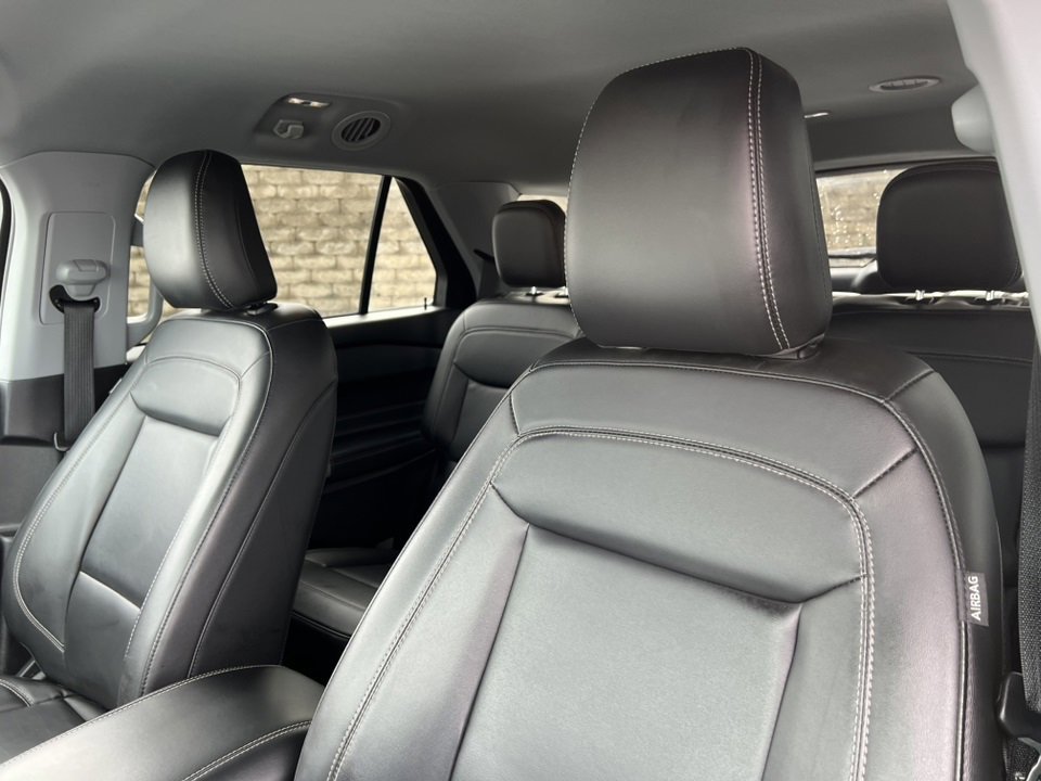 Certified 2023 Ford Explorer XLT w/ Equipment Group 202A image 19