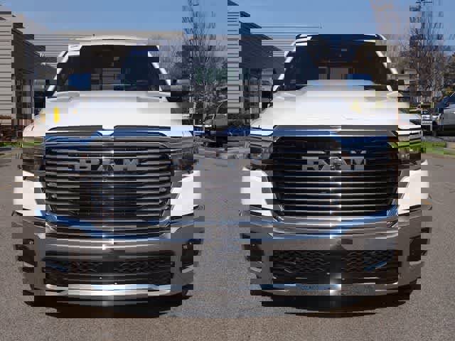 Used 2025 RAM 1500 Laramie image 5