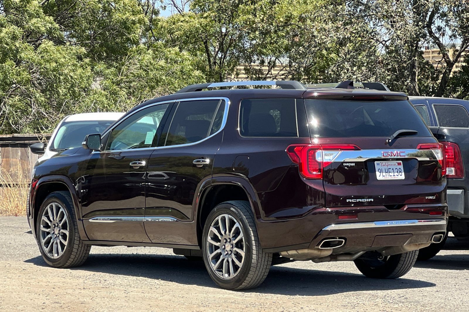 Used 2021 GMC Acadia Denali w/ Denali Ultimate Package AWD/4WD image 6