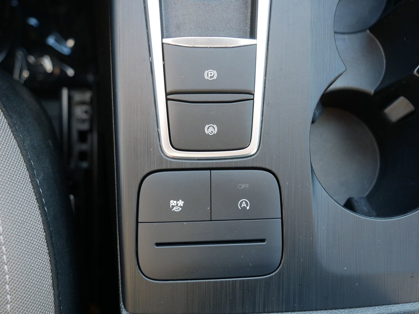 Certified 2022 Ford Escape SE AWD/4WD image 29